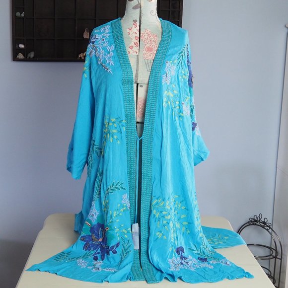 NWT Chico's Embroidered Duster Ruana - Picture 3 of 16